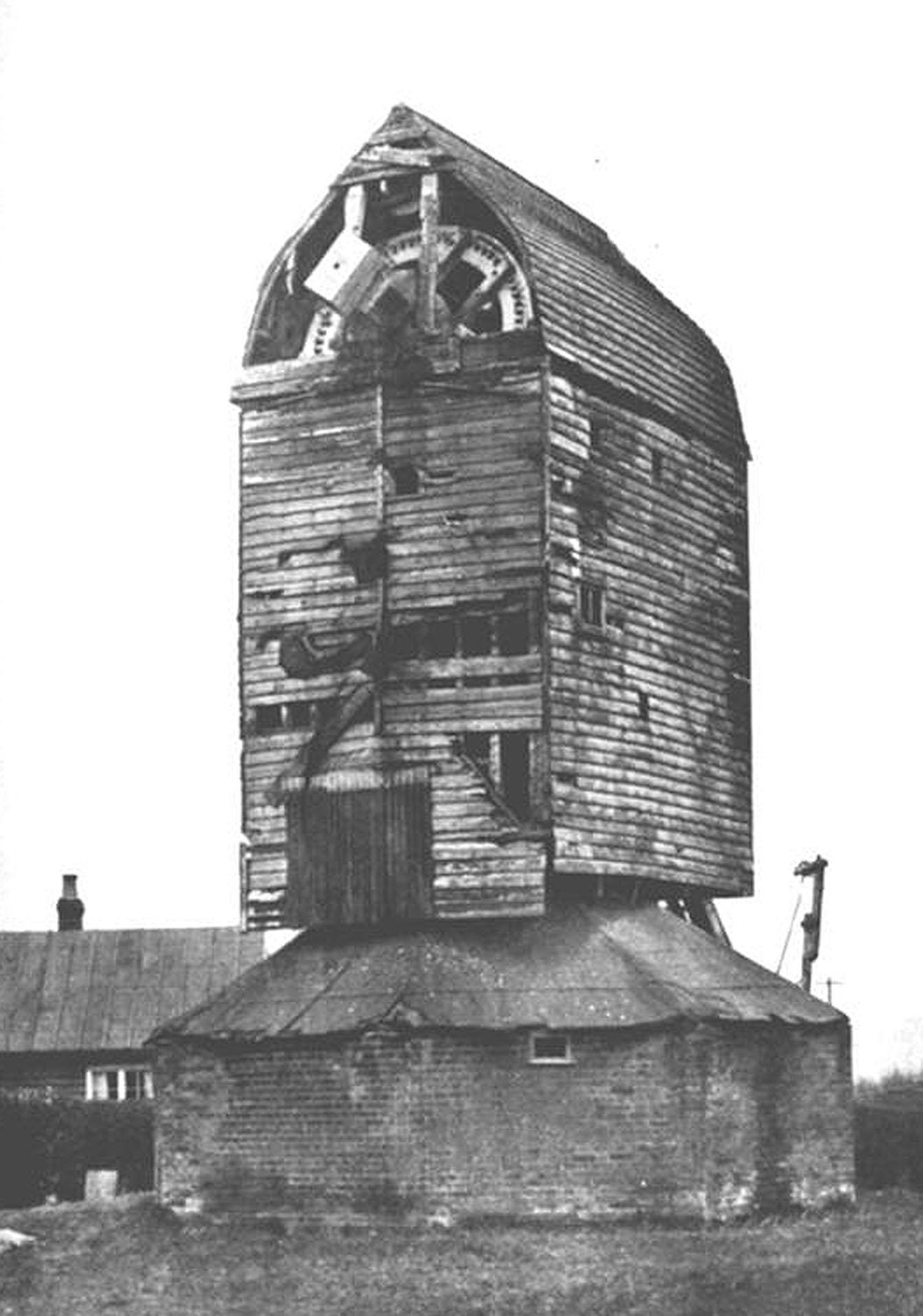 Cromer Windmill: 1932  - Cromer Windmill Ardeley -  Hertfordshire Building Preservation Trust