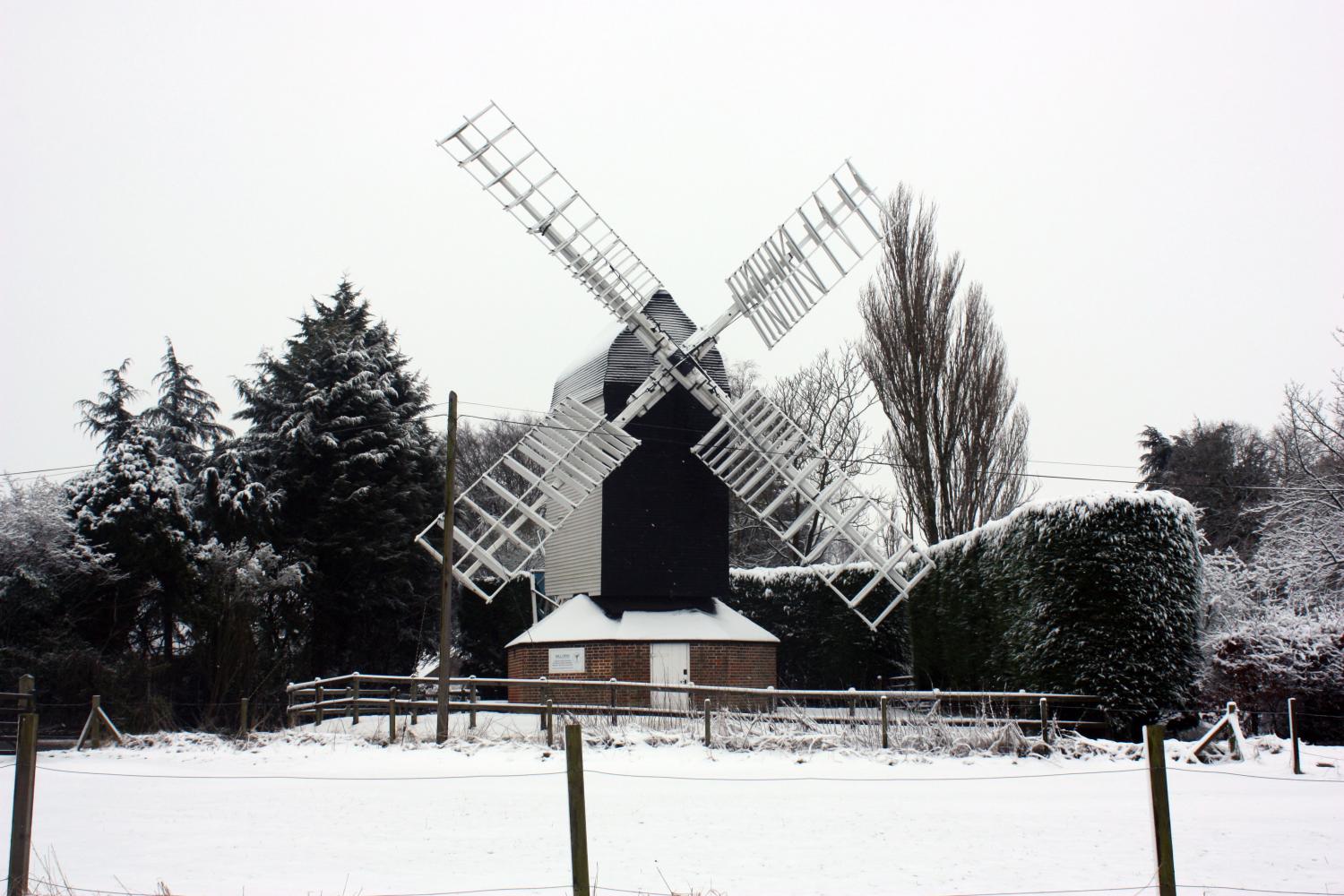 Cromer Windmill: present day  - Cromer Windmill Ardeley -  Hertfordshire Building Preservation Trust